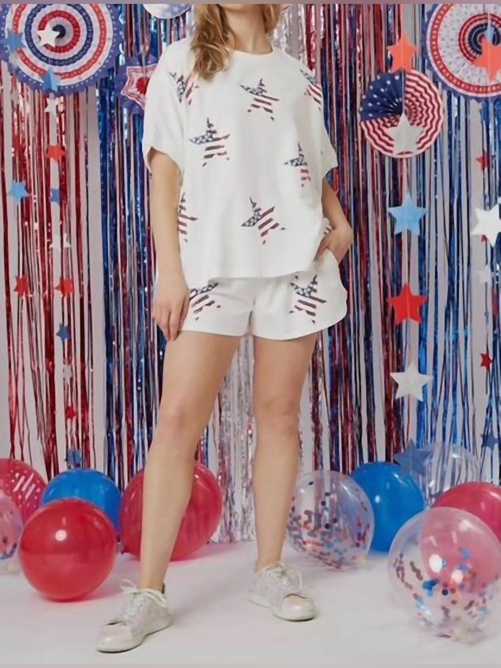 Fantastic Fawn White Star Print Casual Shorts